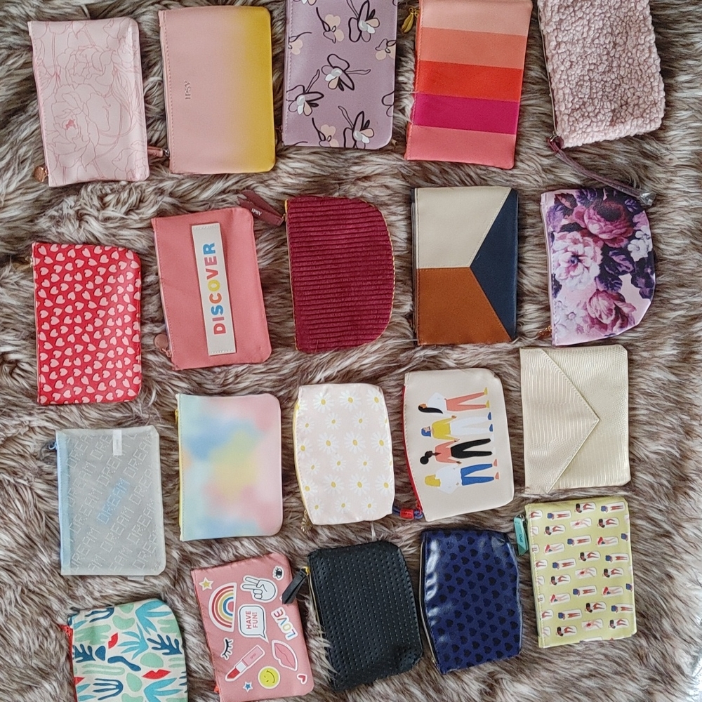 Set of 20 brand new ipsy zipper makeup bags